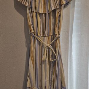 Chic Strapless Striped Dress in Cream and Blue